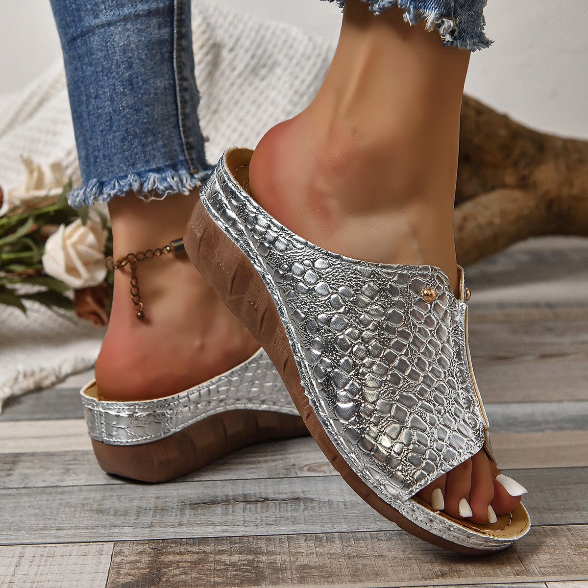 Women’s Summer Outdoor Thick-Soled Slippers Fish Mouth Design Comfortable Casual Footwear LE Fragrance